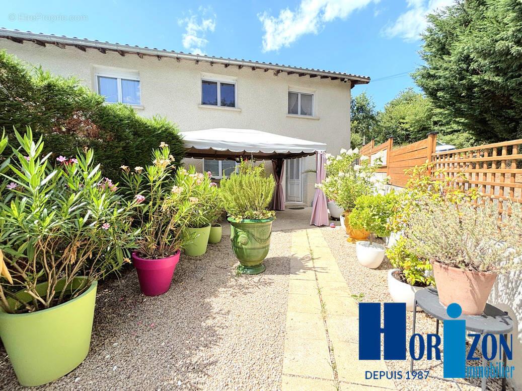 Appartement à vendre, 77m², Aveizieux