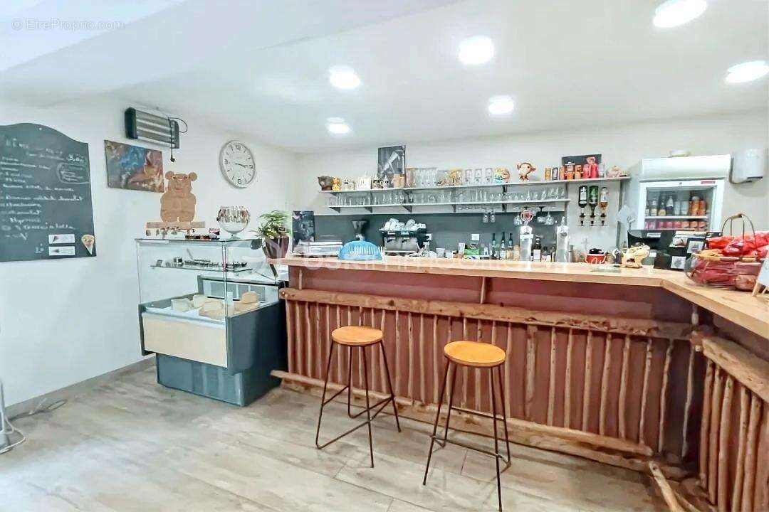 Maison à vendre, 235m², Cette-Eygun