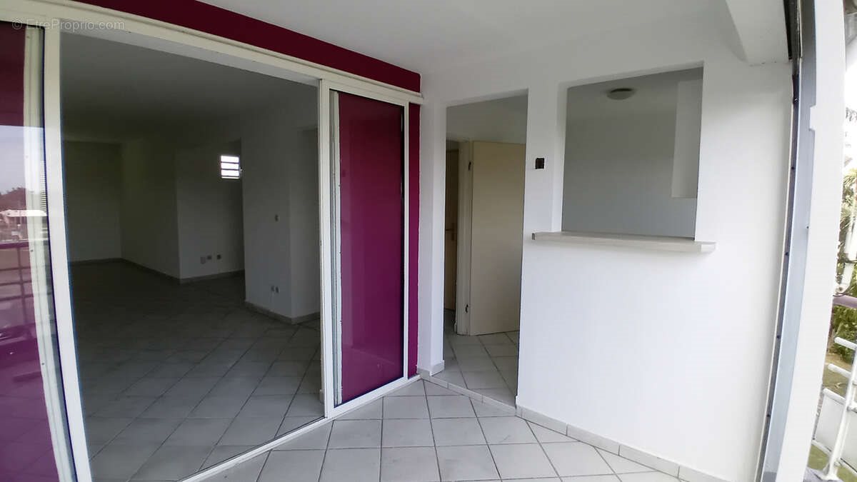 Appartement à vendre, 82m², Baie-Mahault