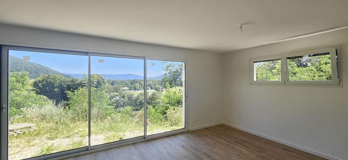 Maison à vendre, 130m², Saint-Nabord
