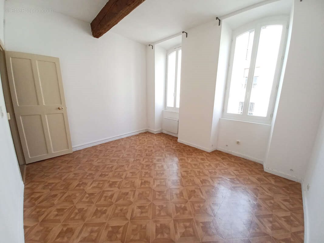 Appartement à vendre, 192m², Tarascon