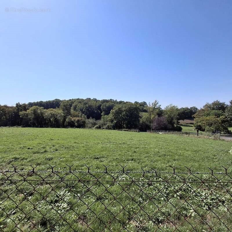 Maison à vendre, 139m², Chasseneuil-sur-Bonnieure