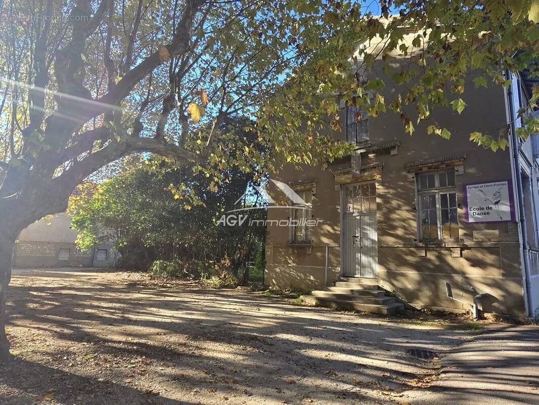 Appartement à vendre, 750m², Salindres