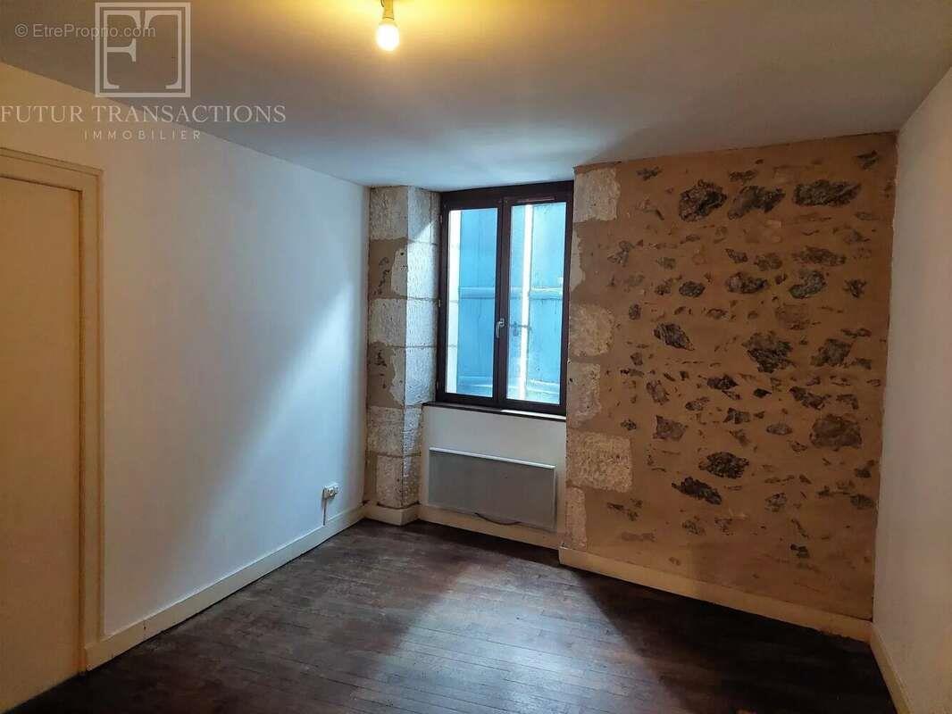 Appartement à vendre, 206m², Nontron