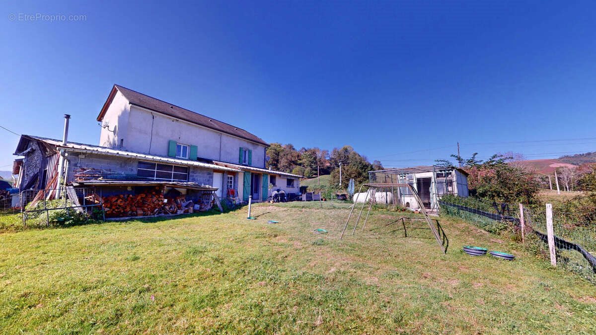 Maison à vendre, 153m², Issor