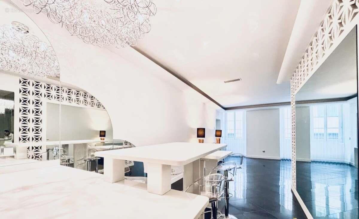 Appartement à vendre, 72m², Nice