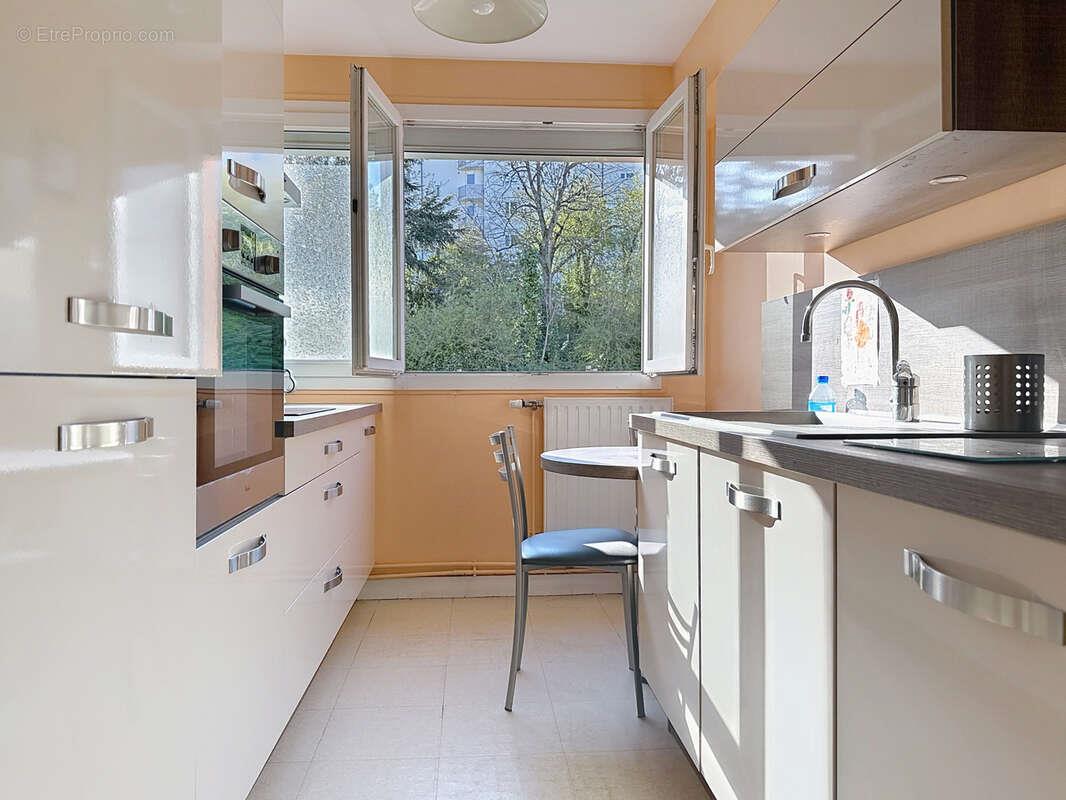 Appartement à vendre, 60m², Saint-Etienne