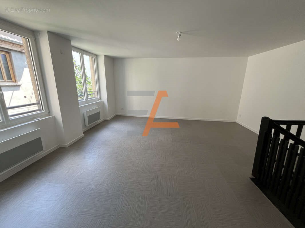 Appartement à vendre, 162m², Saint-Etienne