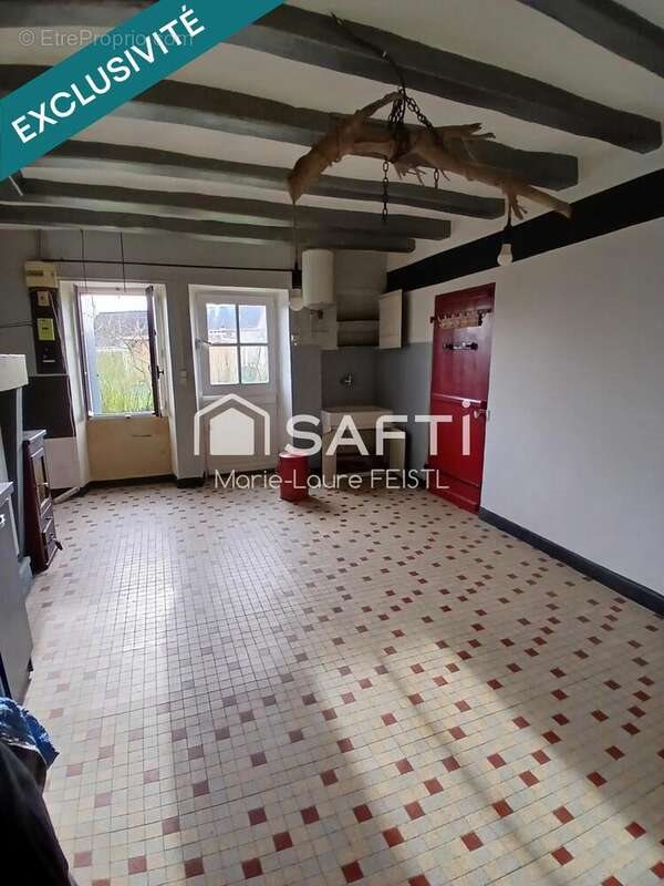 Maison à vendre, 51m², Saint-Flovier