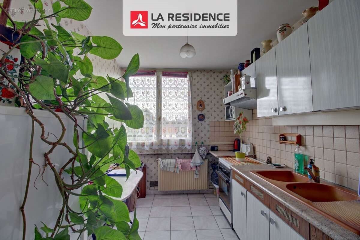 Appartement à vendre, 70m², Les Mureaux