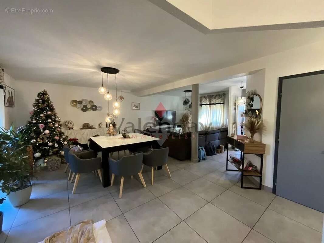 Maison à vendre, 116m², Kembs