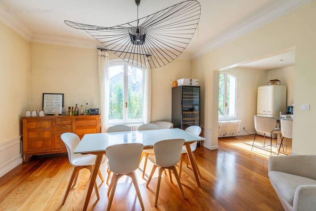 Maison à vendre, 320m², Corenc
