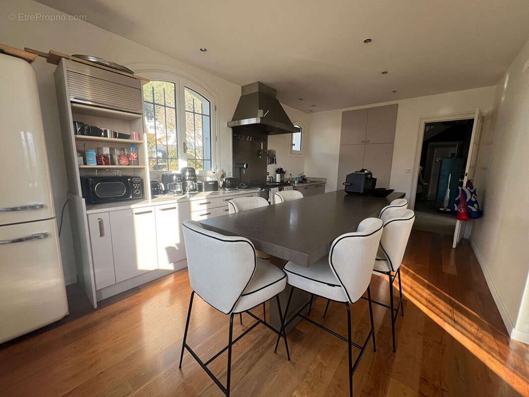 Maison à vendre, 320m², Corenc