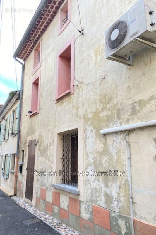 Maison à vendre, 121m², Entraigues-sur-la-Sorgue