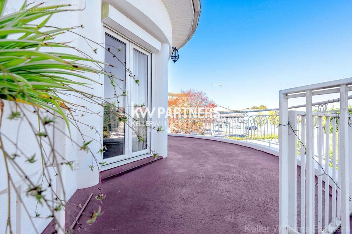 Maison à vendre, 213m², Le Haillan