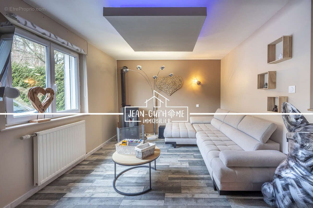 Maison à vendre, 418m², Saint-Nabord