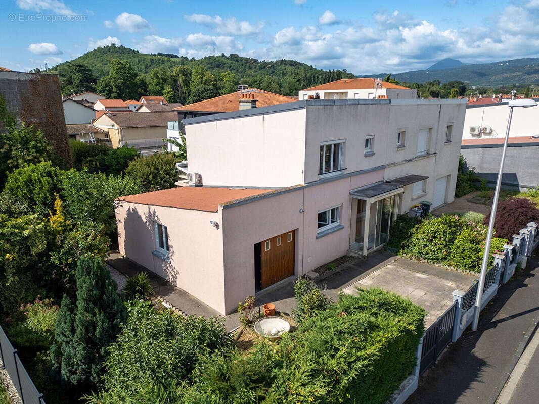 Maison à vendre, 102m², Cébazat