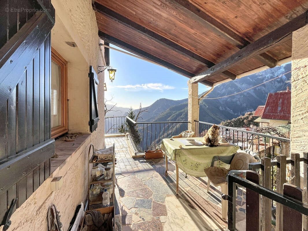 Maison à vendre, 170m², Roure