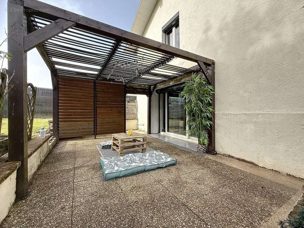 Maison à vendre, 131m², Eloie