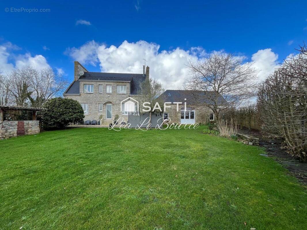 Maison à vendre, 223m², Ergué-Gabéric