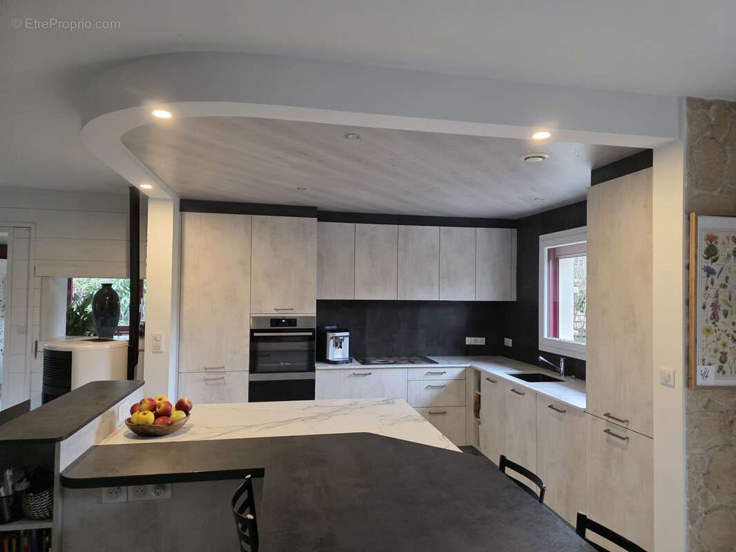 Maison à vendre, 115m², Bons-en-Chablais