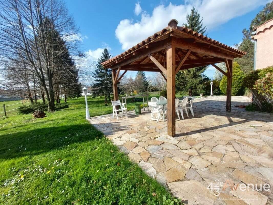 Maison à vendre, 170m², Saint-Bonnet-les-Oules