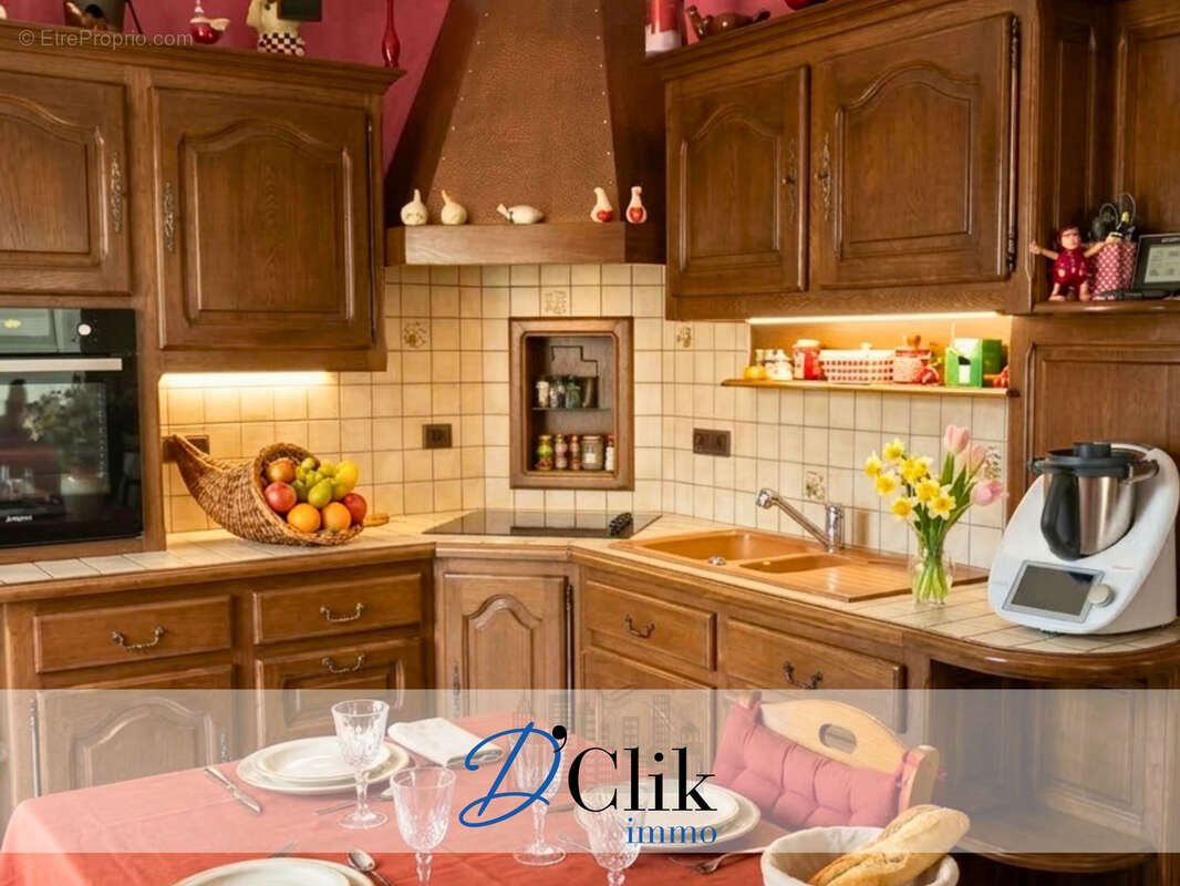 Maison à vendre, 146m², Le Genest-Saint-Isle