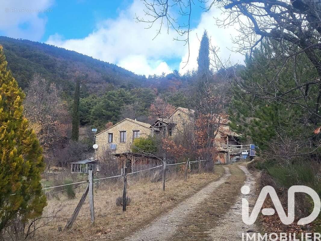 Maison à vendre, 227m², Rosans