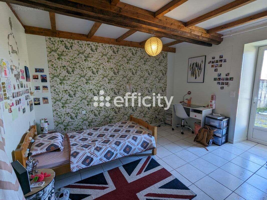 Appartement à vendre, 304m², Claix