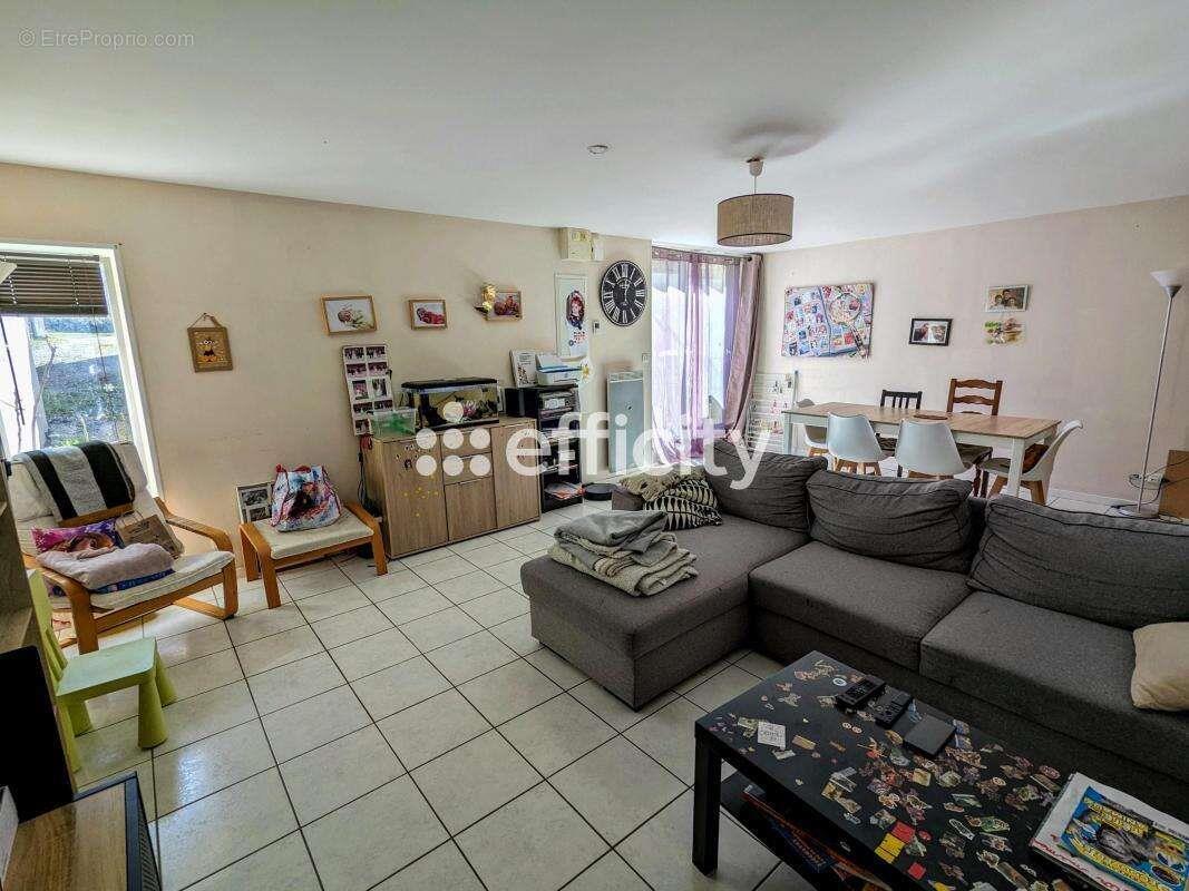 Appartement à vendre, 304m², Claix