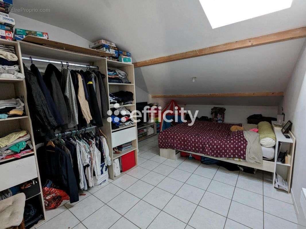 Appartement à vendre, 304m², Claix