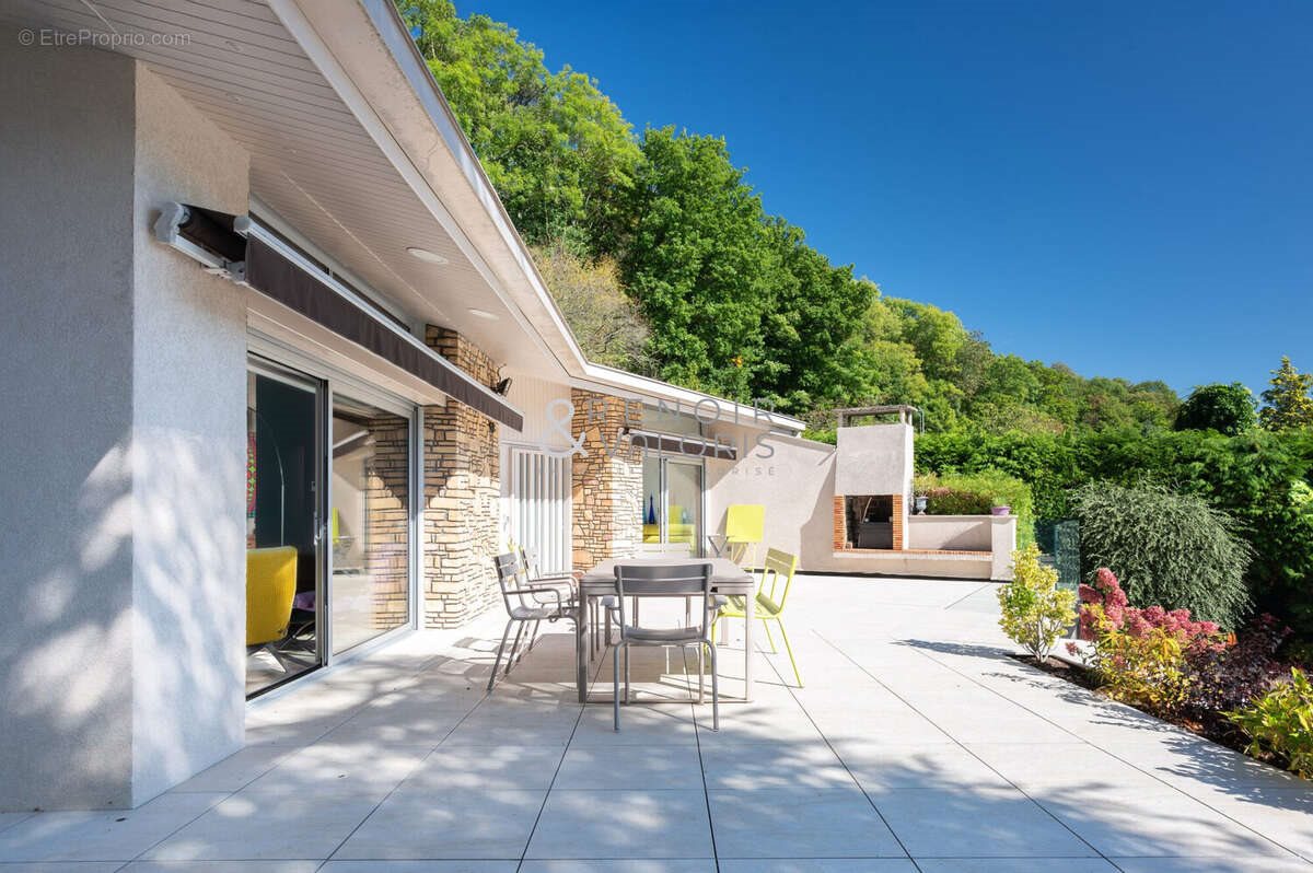 Maison à vendre, 316m², Dommartemont