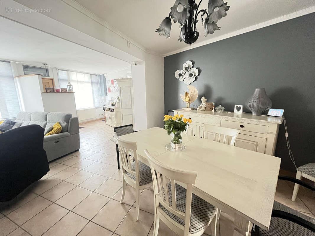 Maison à vendre, 137m², Capinghem