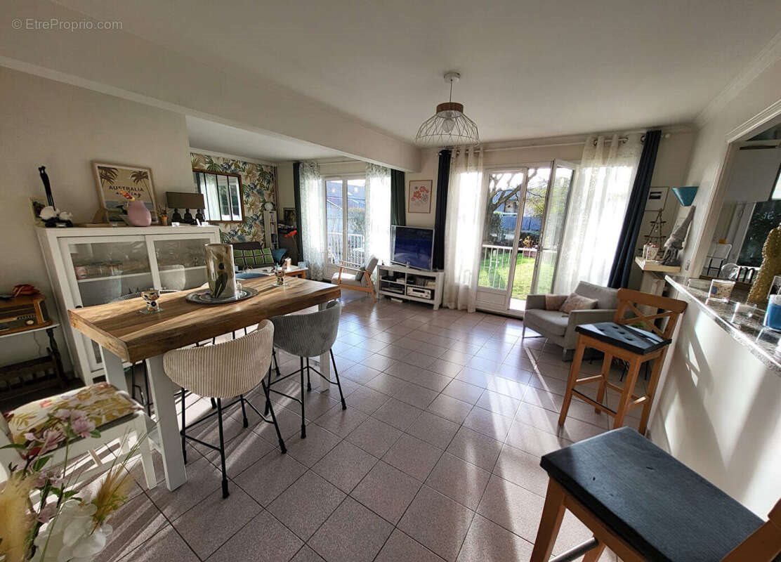 Appartement à vendre, 76m², Groslay