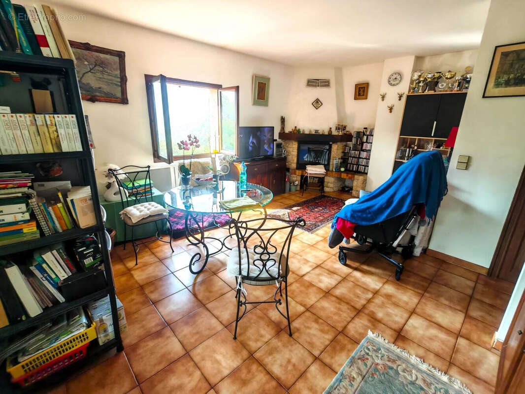 Maison à vendre, 127m², La Bollène-Vésubie