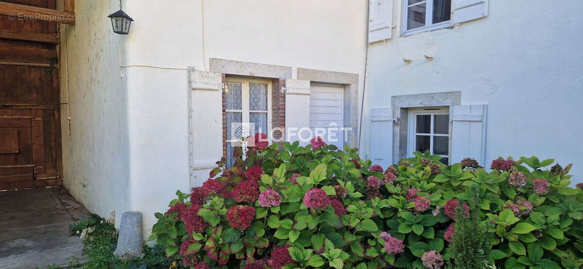 Maison à vendre, 230m², Arc-et-Senans