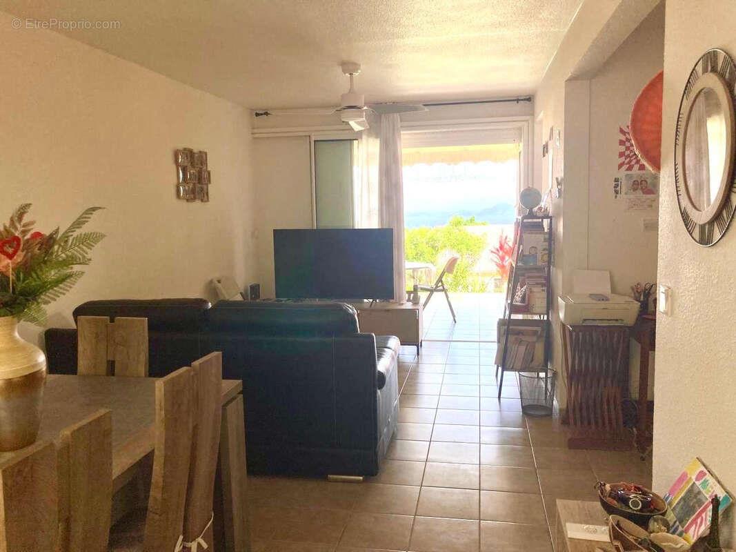 Appartement à vendre, 90m², Gourbeyre
