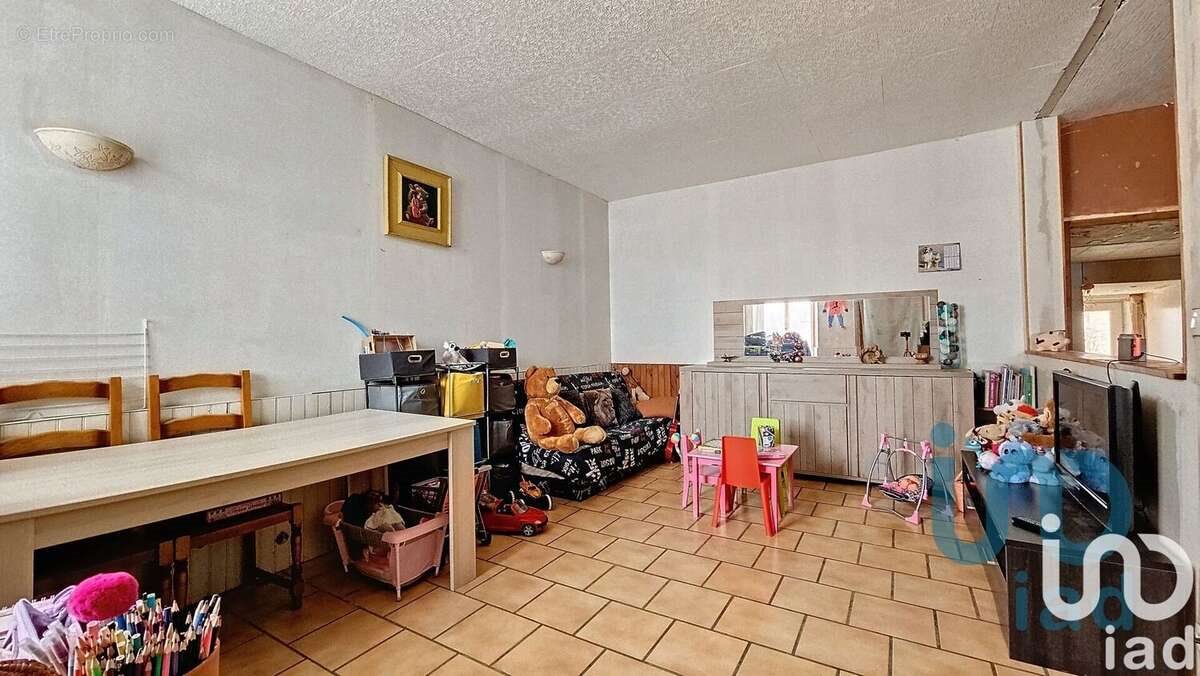 Maison à vendre, 131m², Saint-Just-Sauvage