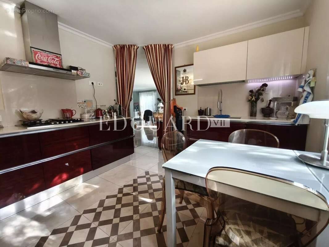 Maison à vendre, 215m², Roquebrune-Cap-Martin