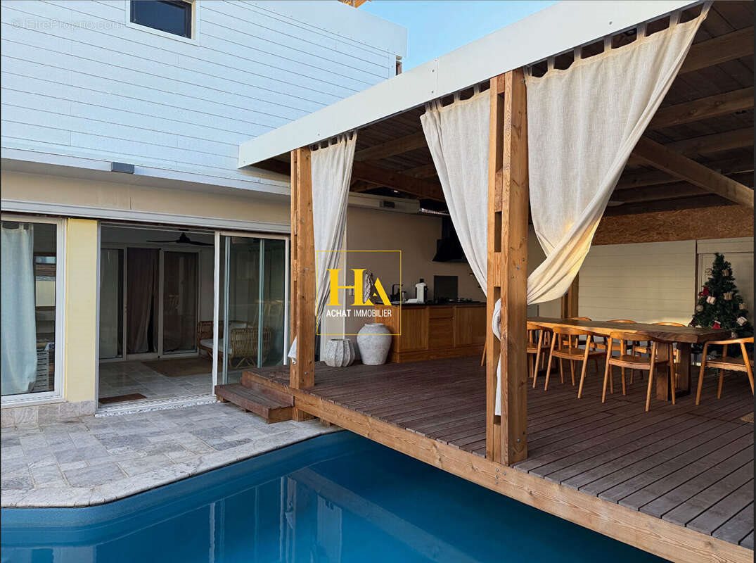 Maison à vendre, 363m², Les Trois-Bassins