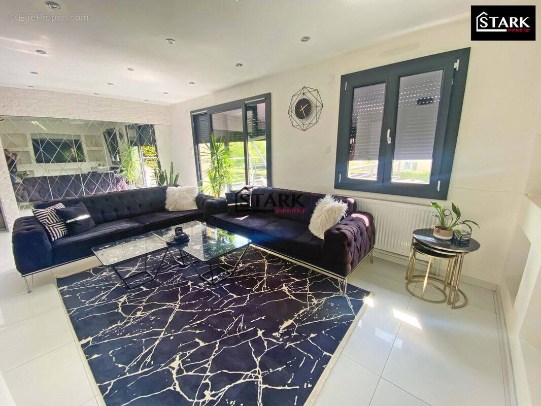 Maison à vendre, 118m², Lachapelle-sous-Chaux