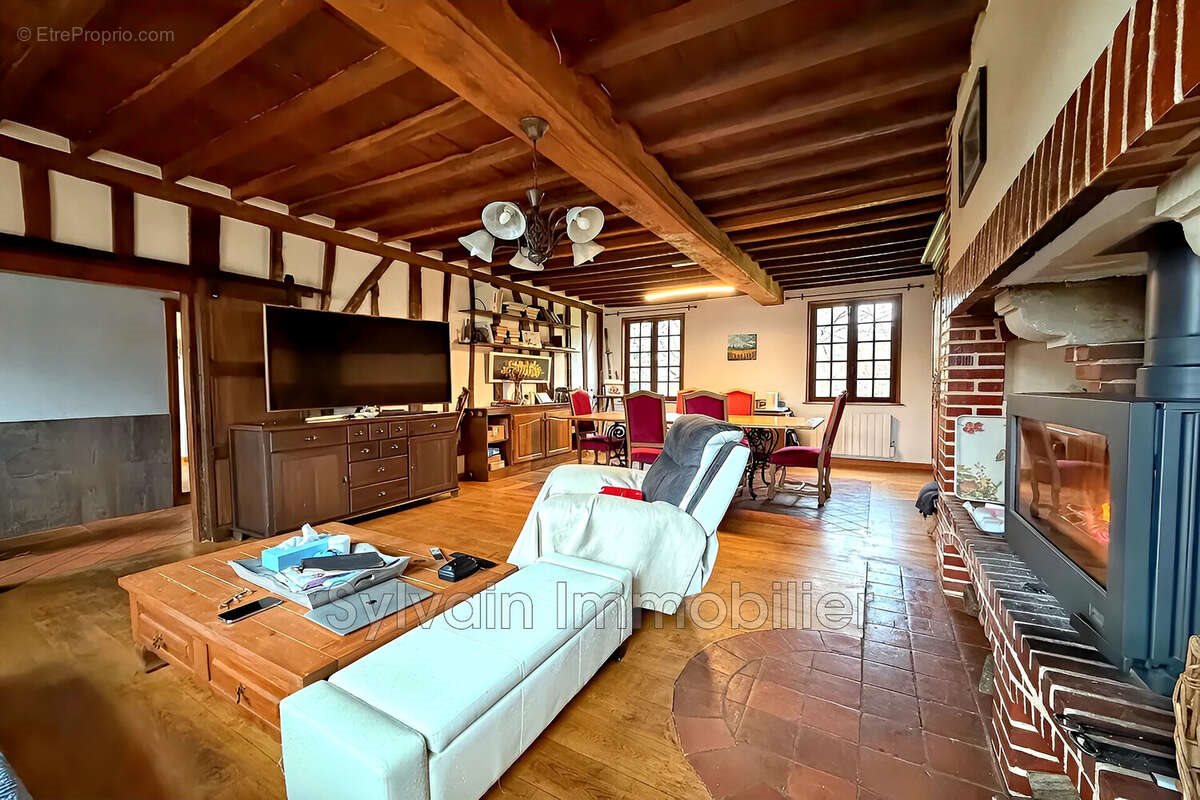 Maison à vendre, 196m², Grandvilliers