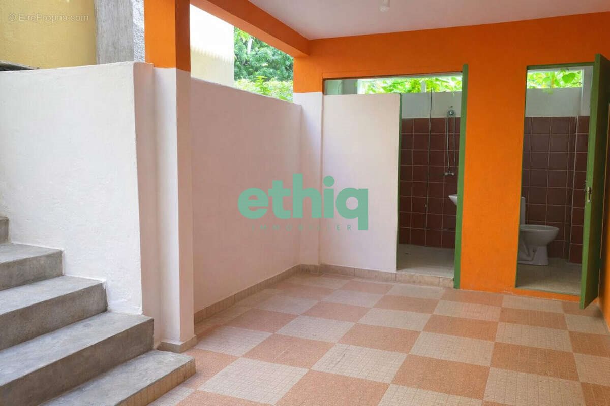 Maison à vendre, 177m², Bouillante