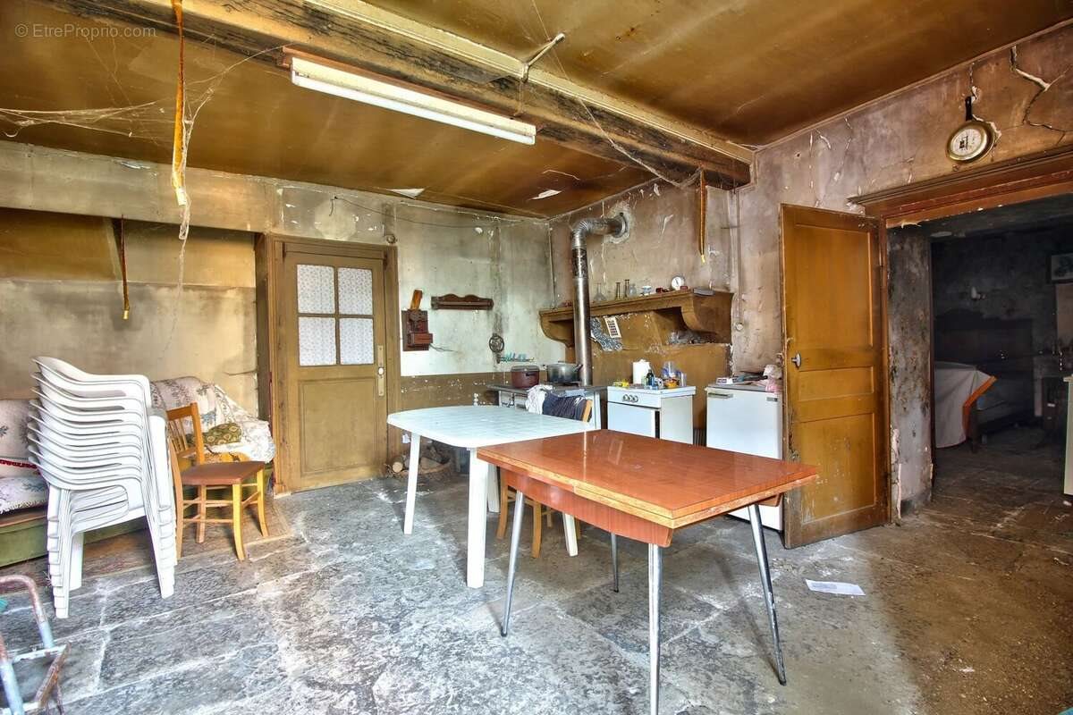 Maison à vendre, 66m², Velogny