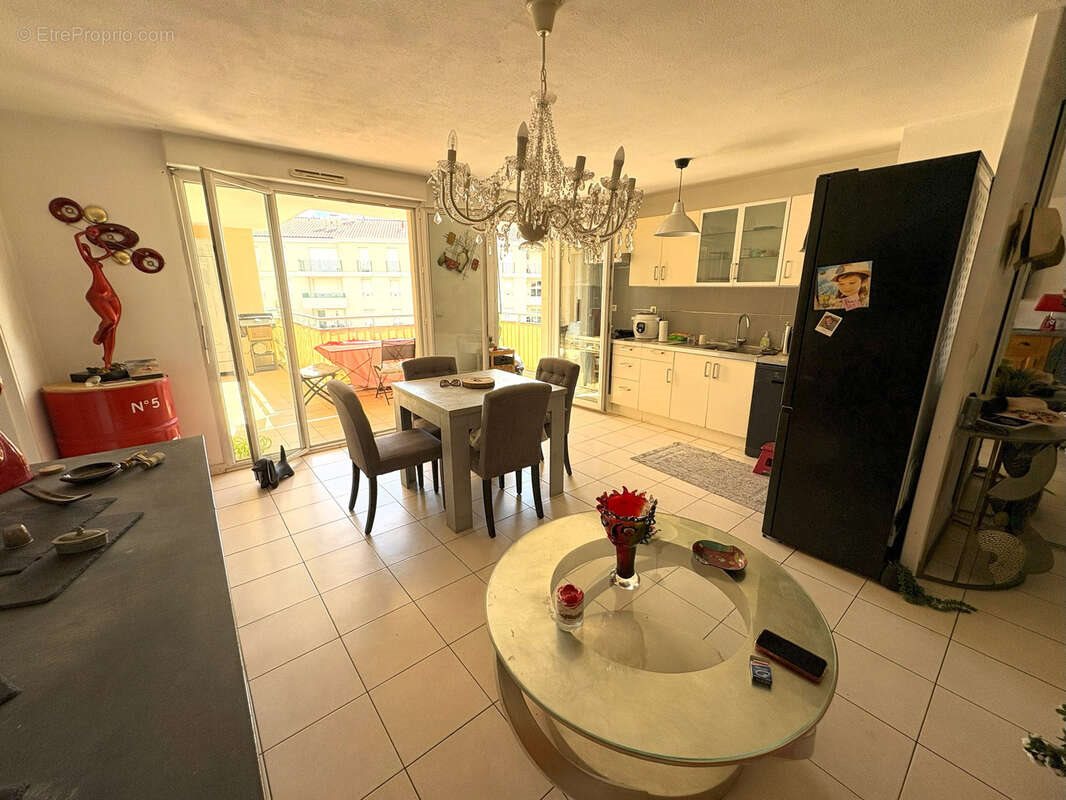 Appartement à vendre, 61m², Toulon