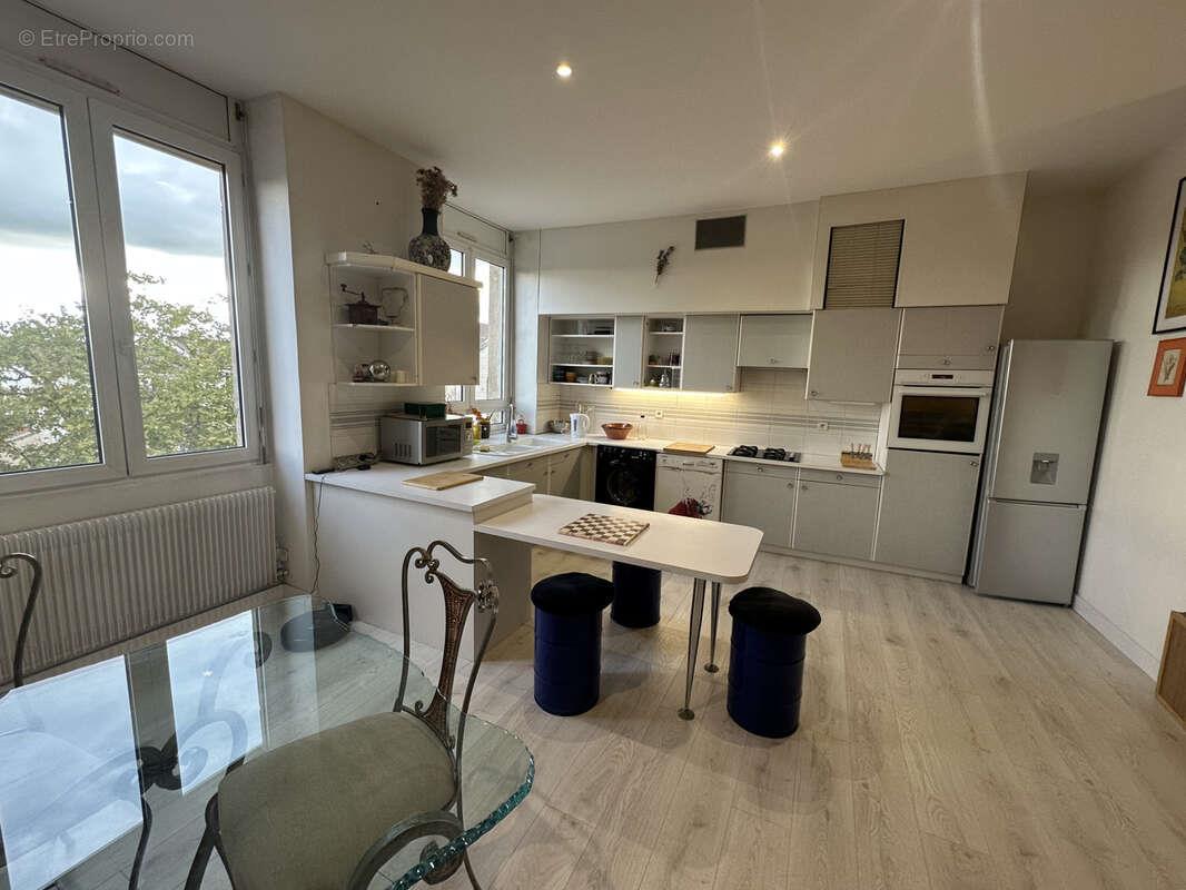 Appartement à vendre, 98m², Saint-Etienne