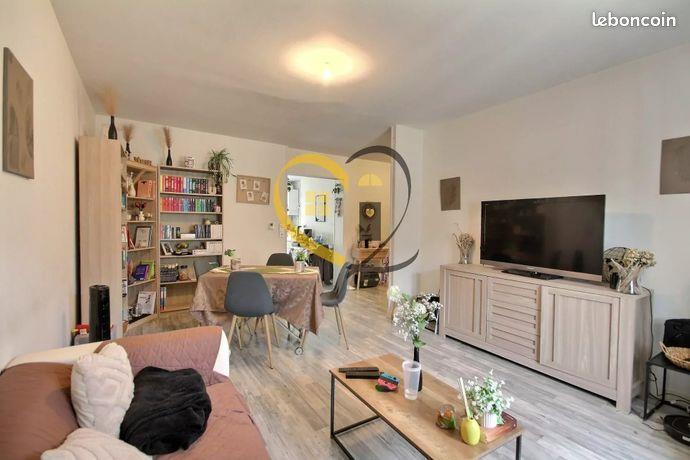 Appartement à vendre, 299m², Saint-Martin-d'Auxigny