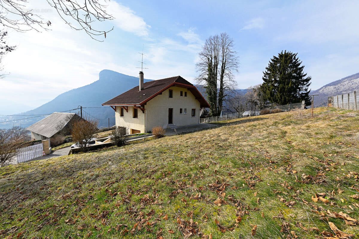 Maison à vendre, 220m², Thoiry