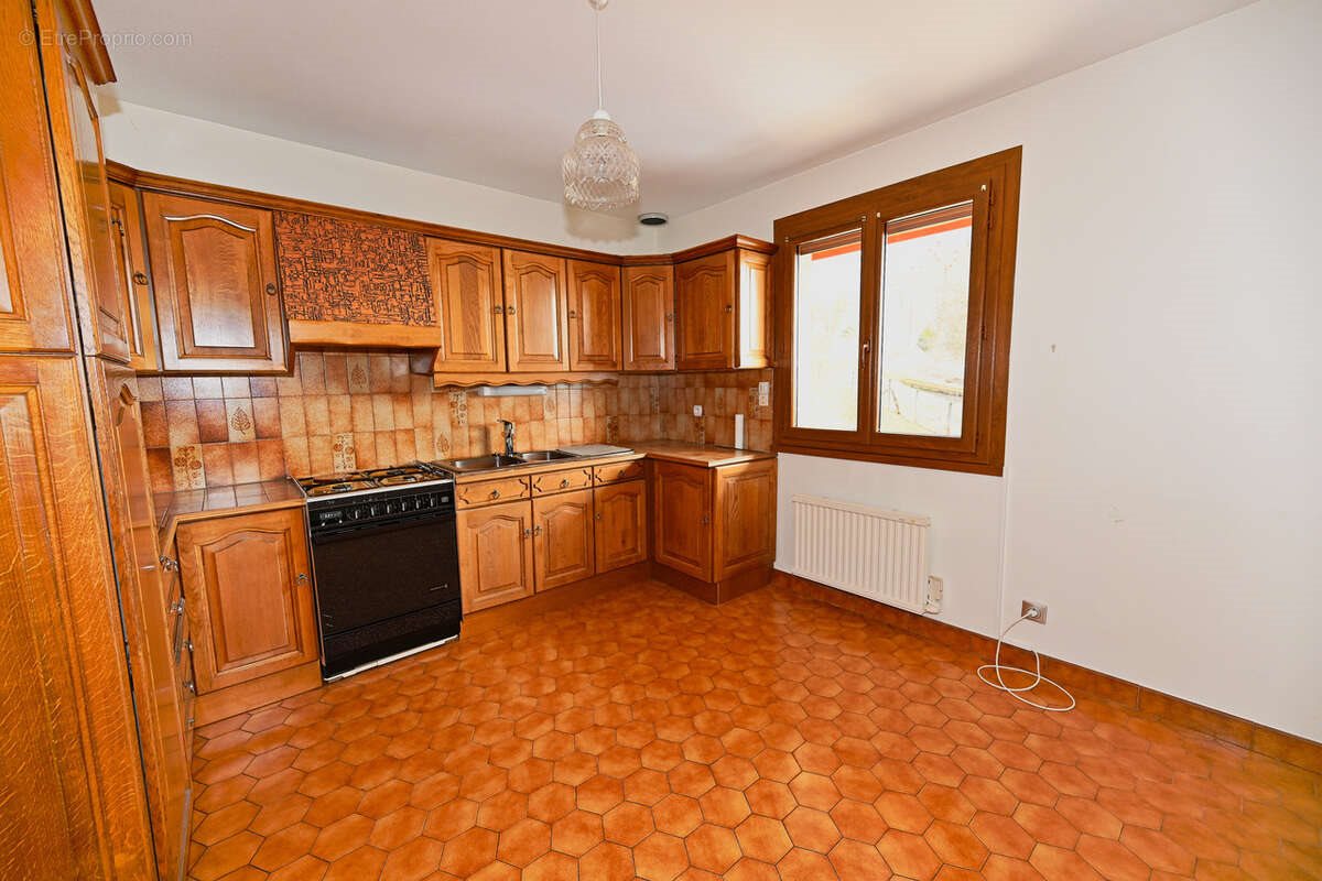 Maison à vendre, 220m², Thoiry