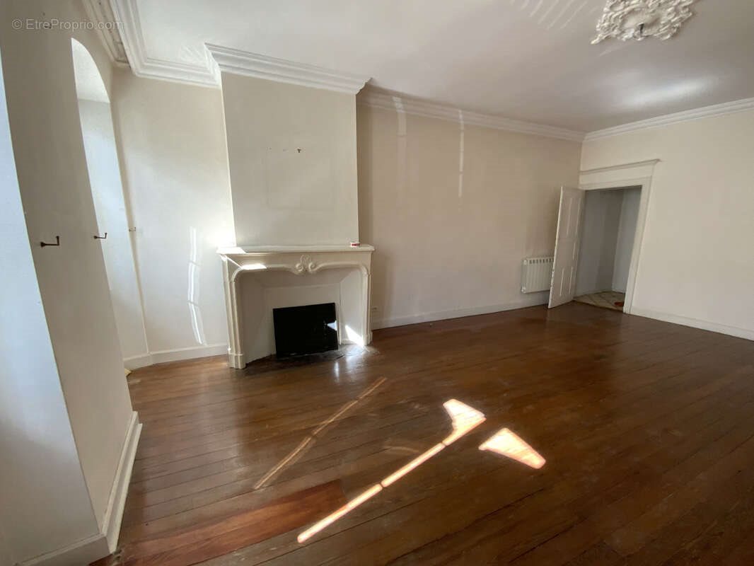 Appartement à vendre, 102m², Lure